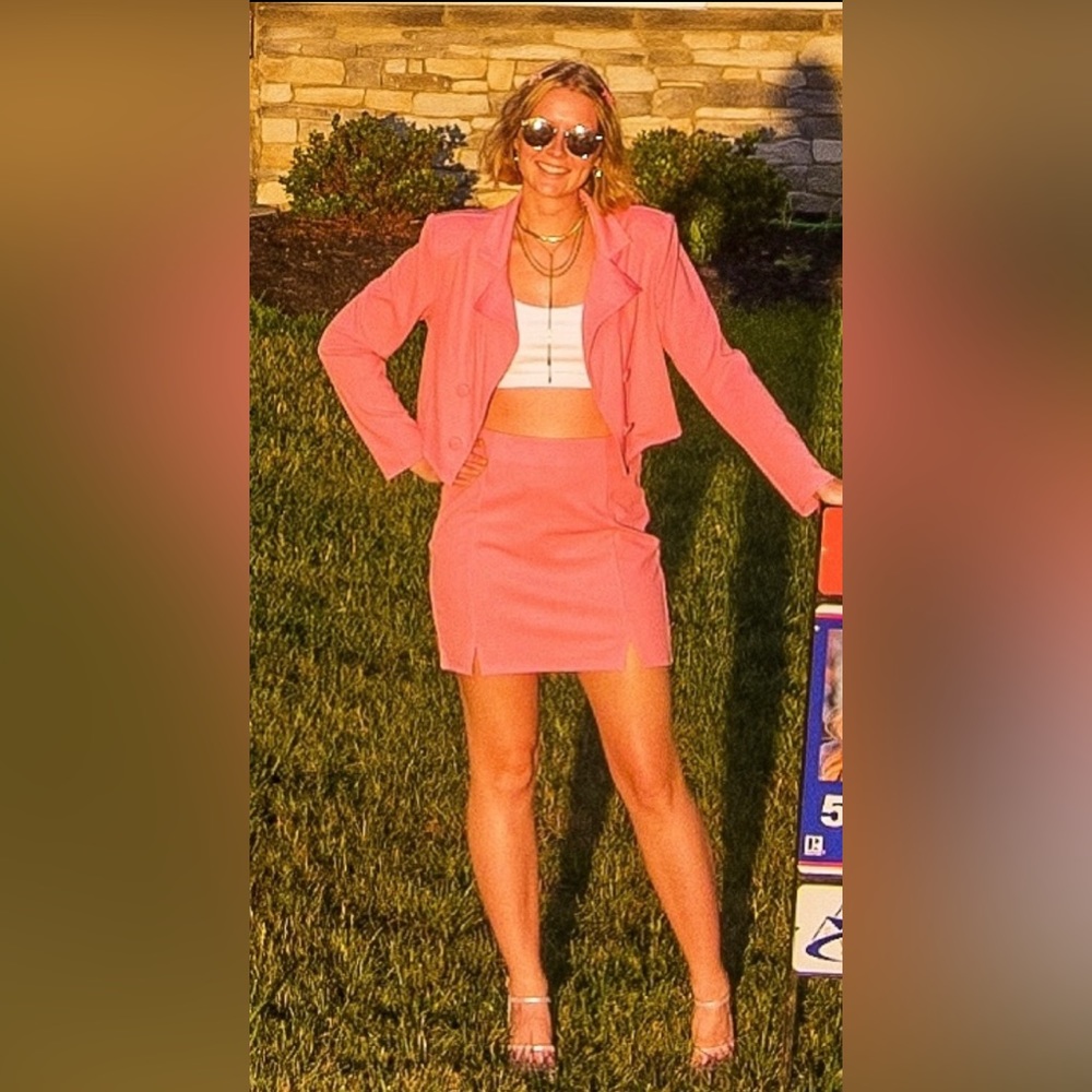 Barbie pink mini skirt cropped blazer suit